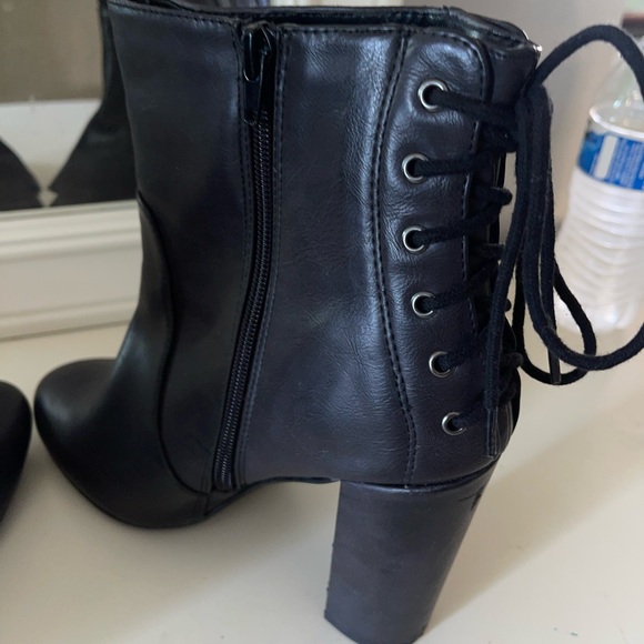 Boots - Picture 2 of 6